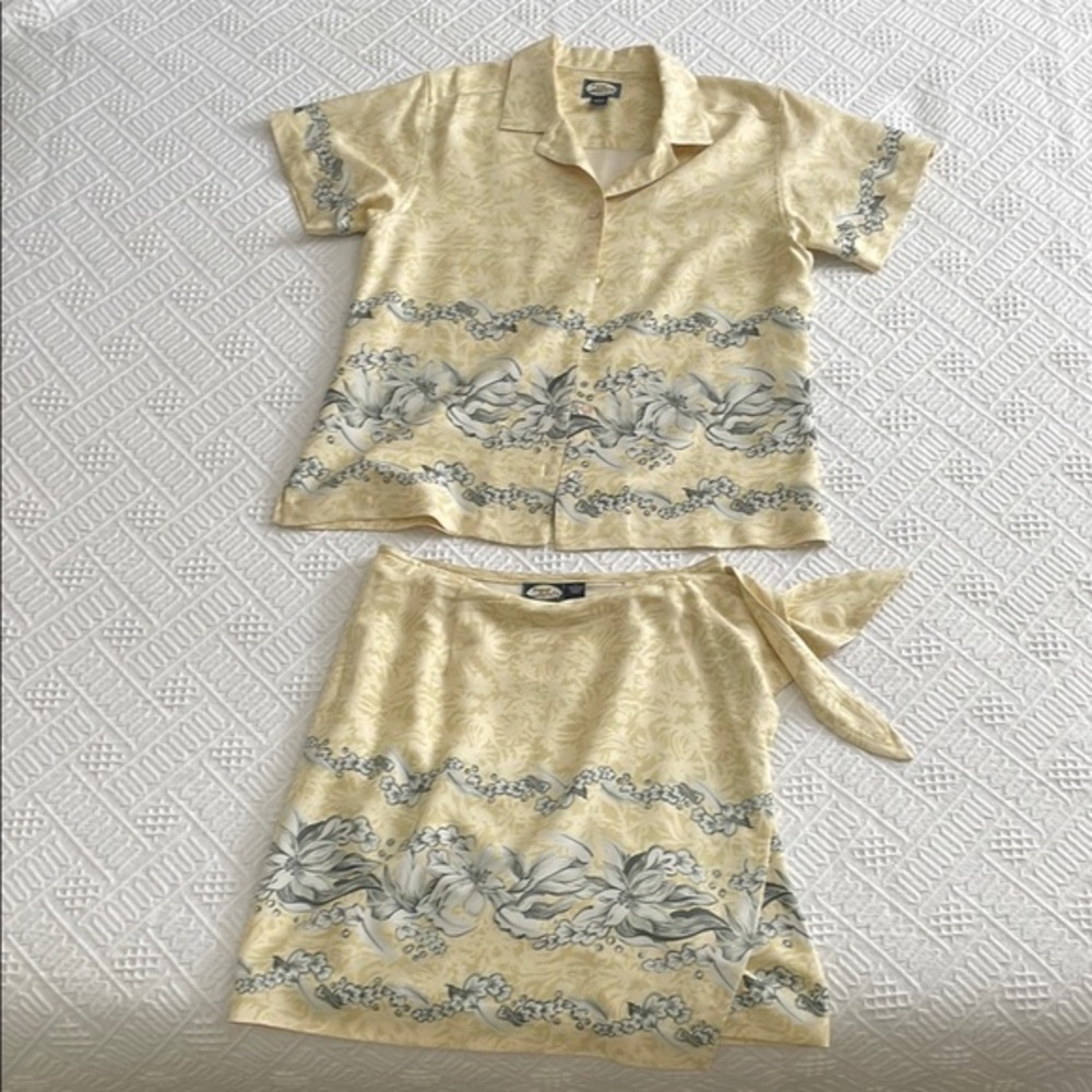 100% silk Tommy Bahama Floral Print Two-Piece Set Yellow Gray Hawaiian 100% silk - Picture 13 of 13